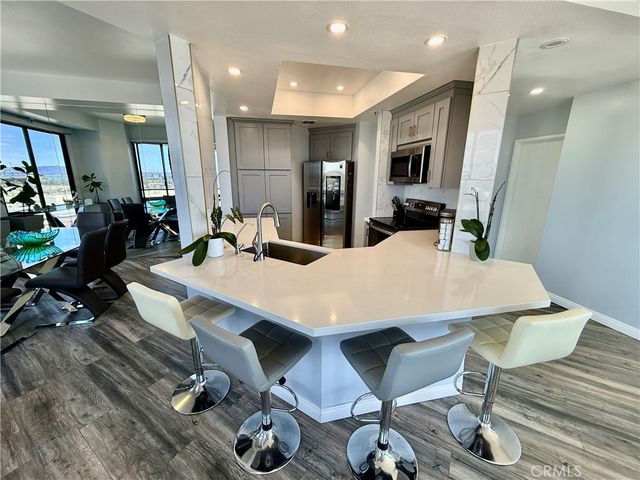 1310 E Ocean Boulevard 906, Long Beach, CA 90802