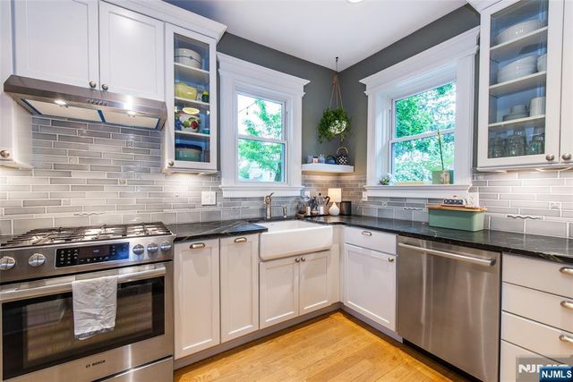 32 Morse Avenue, East Orange, NJ 07017