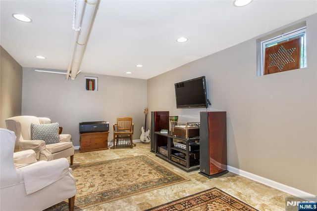 32 Morse Avenue, East Orange, NJ 07017