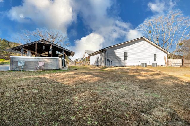 3582 Highway E 136, Lafayette, GA 30728