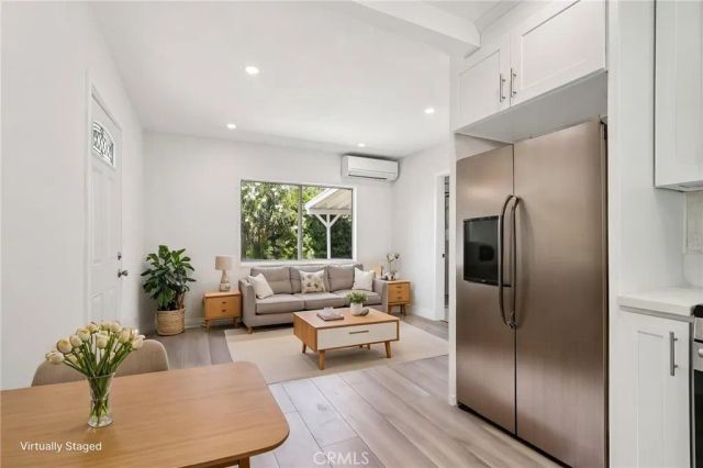 11034 Scoville, Sunland, CA 91040