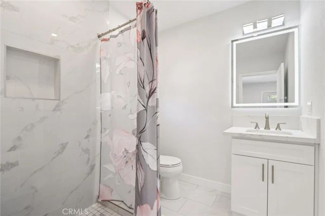 11034 Scoville, Sunland, CA 91040