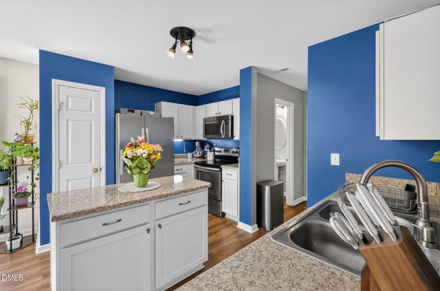 201 Tullich Way, Holly Springs, NC 27540