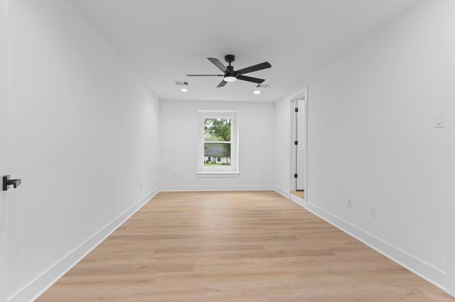 2806 Da Vince St, New Caney, TX 77357