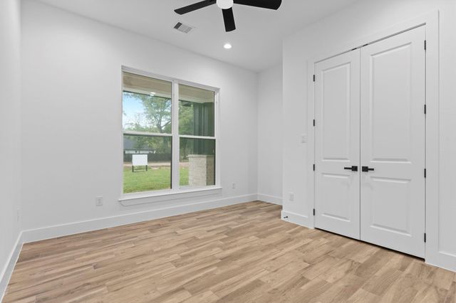 2806 Da Vince St, New Caney, TX 77357