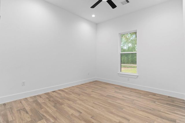 2806 Da Vince St, New Caney, TX 77357