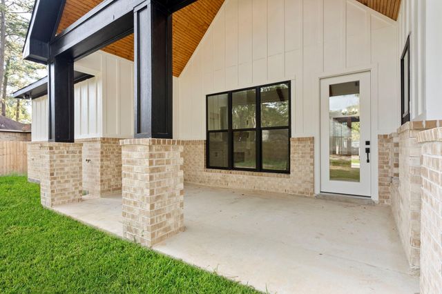 2806 Da Vince St, New Caney, TX 77357