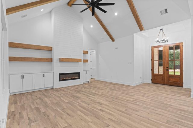 2806 Da Vince St, New Caney, TX 77357