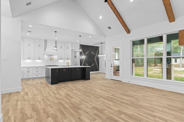 2806 Da Vince St, New Caney, TX 77357