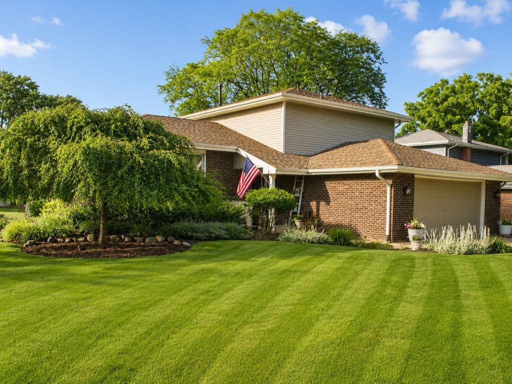8708 W 144th Street, Orland Park, IL 60462