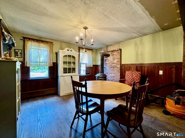 47 Central Pike, Foster, RI 02825