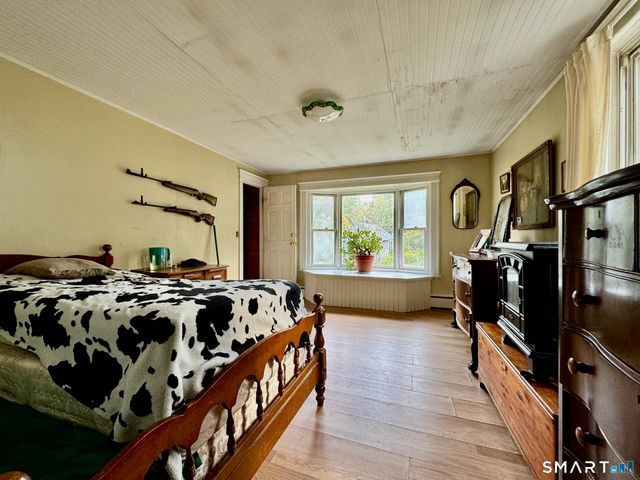 47 Central Pike, Foster, RI 02825