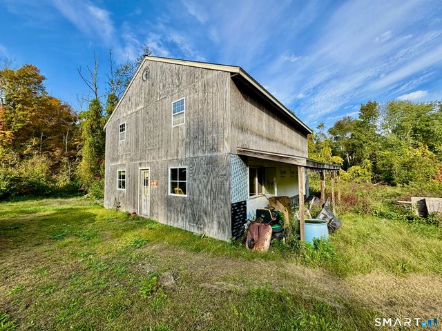 47 Central Pike, Foster, RI 02825