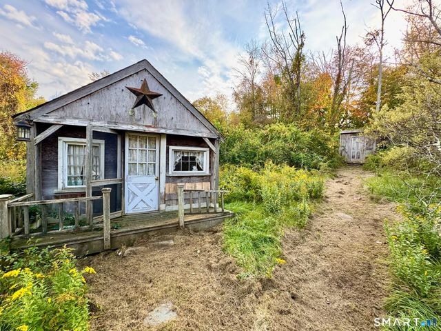 47 Central Pike, Foster, RI 02825