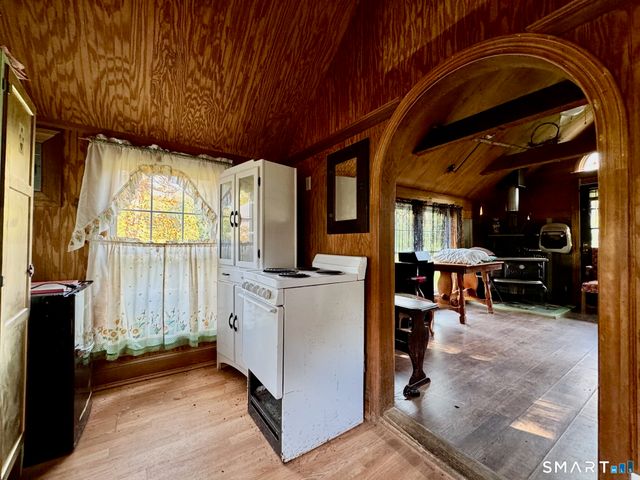 47 Central Pike, Foster, RI 02825