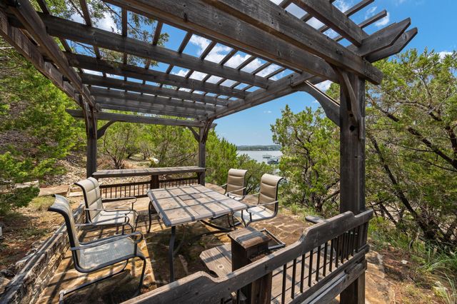 17909 Kingfisher Ridge DR, Lago Vista, TX 78645