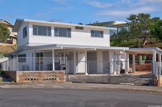 2222 Apoepoe Street, Pearl City, HI 96782