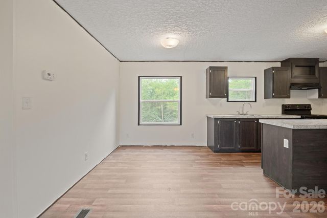 2913 Conner Circle, Morganton, NC 28645