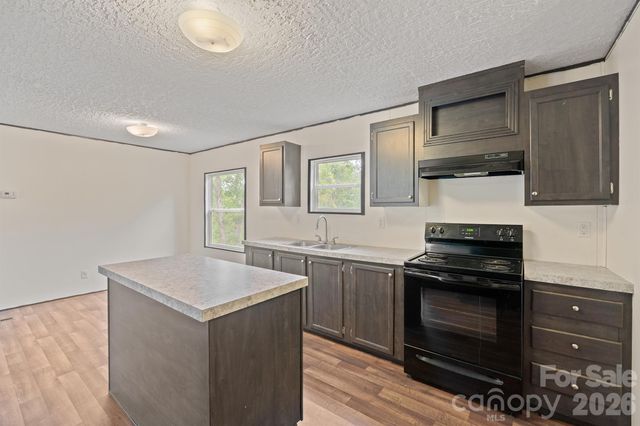 2913 Conner Circle, Morganton, NC 28645