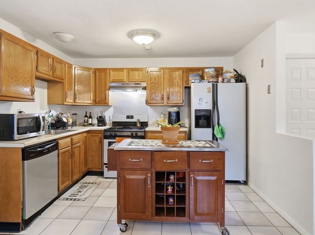 59 Monadnock St 8, Boston, MA 02125