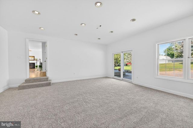 8840 MAPLEVILLE RD, Mount Airy, MD 21771