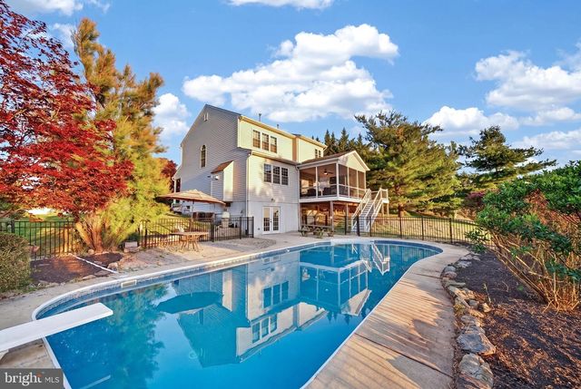 8840 MAPLEVILLE RD, Mount Airy, MD 21771