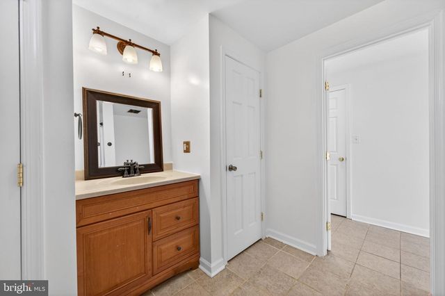 8840 MAPLEVILLE RD, Mount Airy, MD 21771