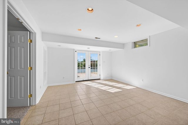 8840 MAPLEVILLE RD, Mount Airy, MD 21771