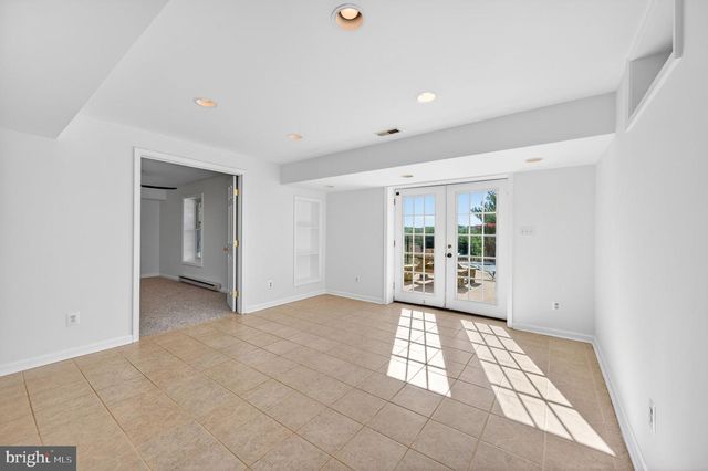 8840 MAPLEVILLE RD, Mount Airy, MD 21771