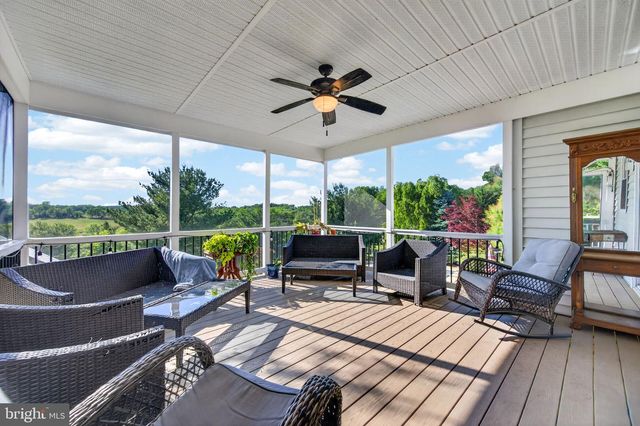 8840 MAPLEVILLE RD, Mount Airy, MD 21771