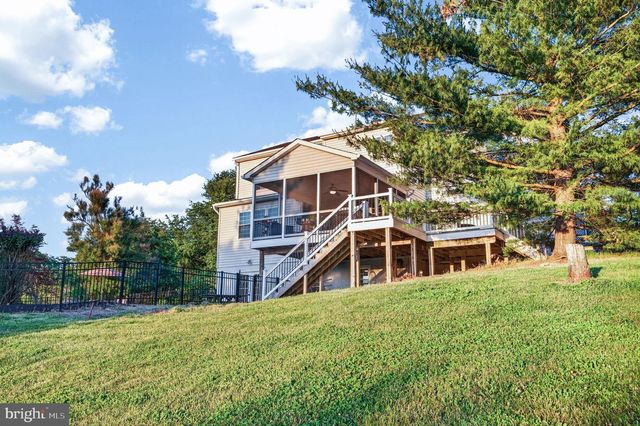 8840 MAPLEVILLE RD, Mount Airy, MD 21771