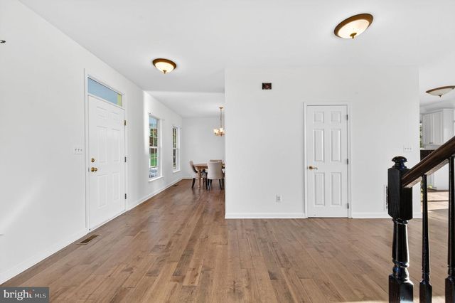 8840 MAPLEVILLE RD, Mount Airy, MD 21771