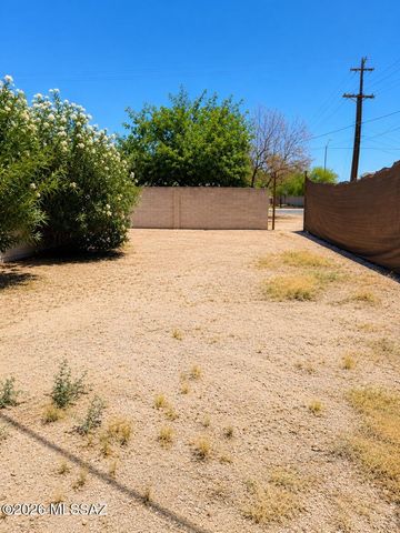 5450 E Hawthorne Street, Tucson, AZ 85711