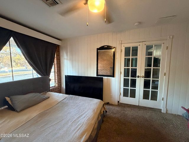 5450 E Hawthorne Street, Tucson, AZ 85711