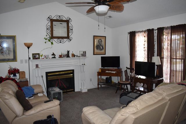 1044 Forest Dr., Conway, SC 29526