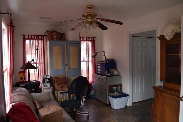 1044 Forest Dr., Conway, SC 29526