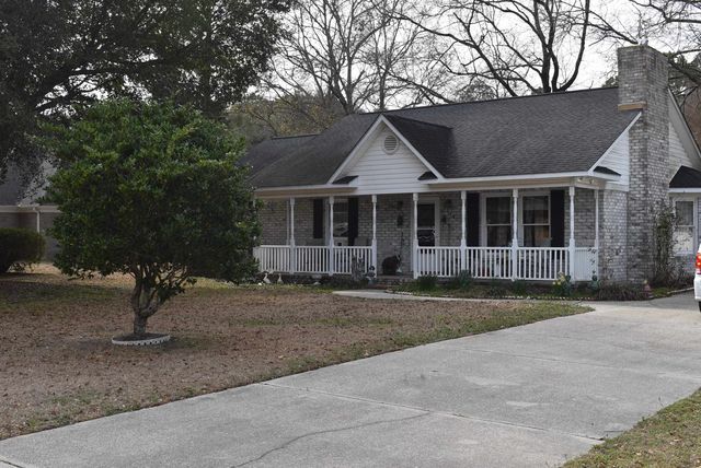 1044 Forest Dr., Conway, SC 29526