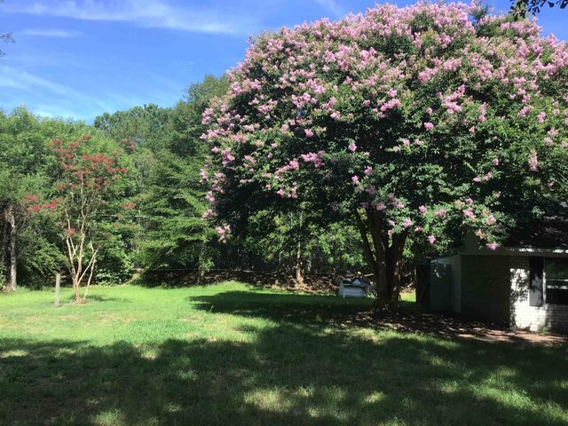 1044 Forest Dr., Conway, SC 29526