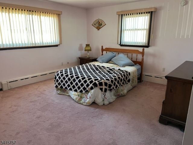 5 Sydney Pl, Manville Boro, NJ 08835