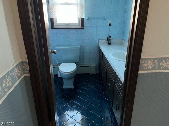 5 Sydney Pl, Manville Boro, NJ 08835