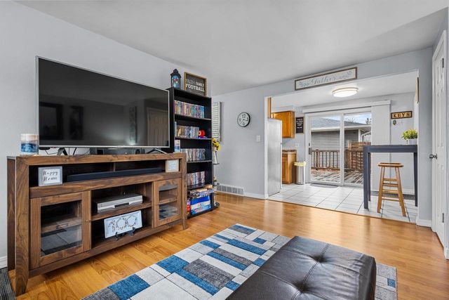 1062 LIBERTY STREET, Green Bay, WI 54304