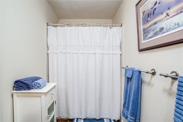 18345 Nottingham Court, Basehor, KS 66007