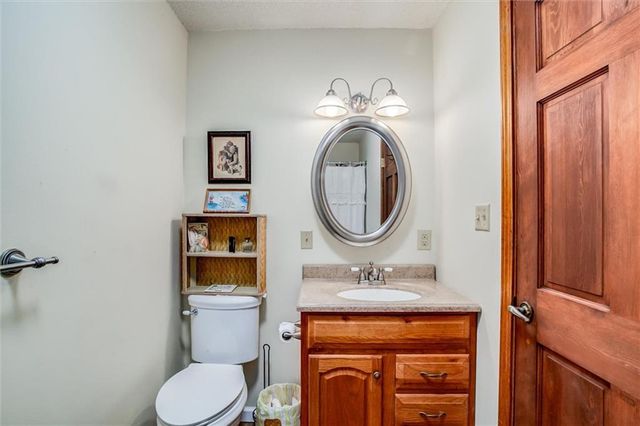 18345 Nottingham Court, Basehor, KS 66007