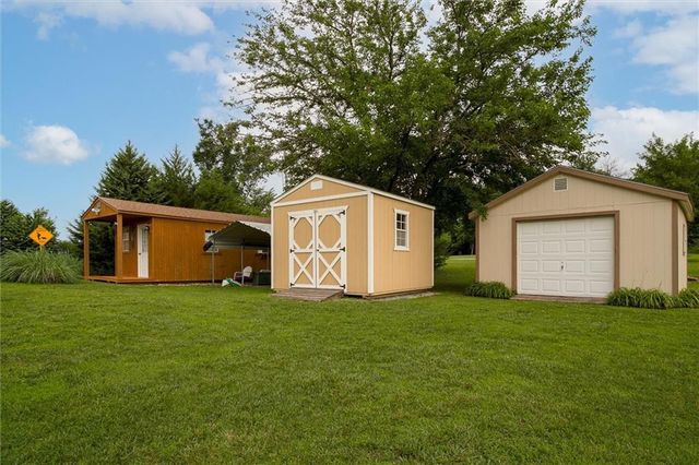 18345 Nottingham Court, Basehor, KS 66007