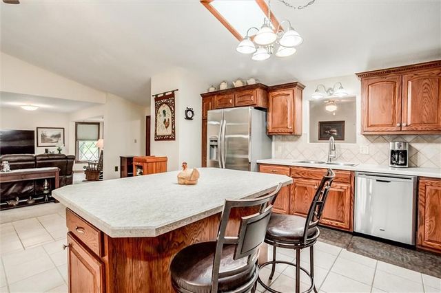 18345 Nottingham Court, Basehor, KS 66007