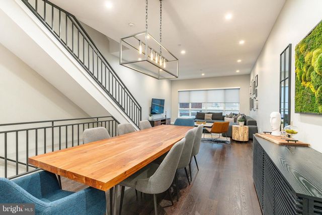 1104 MCKEAN ST, Philadelphia, PA 19148