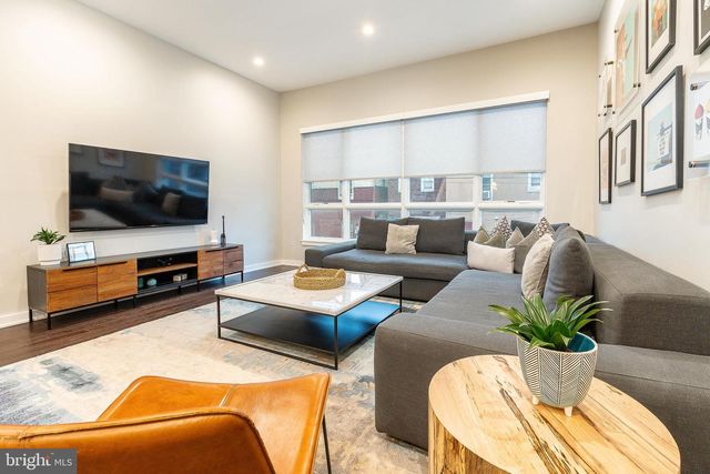 1104 MCKEAN ST, Philadelphia, PA 19148