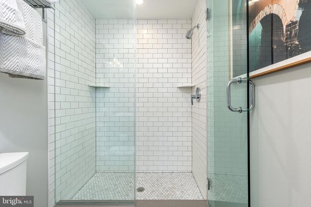 1104 MCKEAN ST, Philadelphia, PA 19148