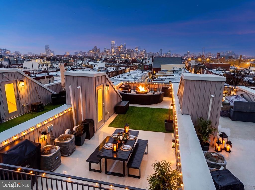 1104 MCKEAN ST, Philadelphia, PA 19148