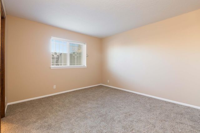 10816 Lowe Street NE, Albuquerque, NM 87111